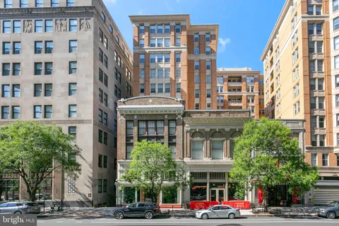 $725,000 | 915 E Street Northwest, Unit 1105, Washington, DC 20004