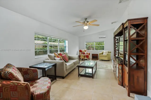 $3,200 | 1115 Hernando Street, Unit B, Fort Pierce, FL 34949