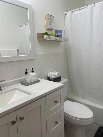 $3,200 | 1115 Hernando Street, Unit B, Fort Pierce, FL 34949