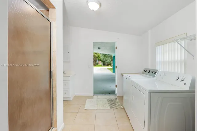 $3,200 | 1115 Hernando Street, Unit B, Fort Pierce, FL 34949