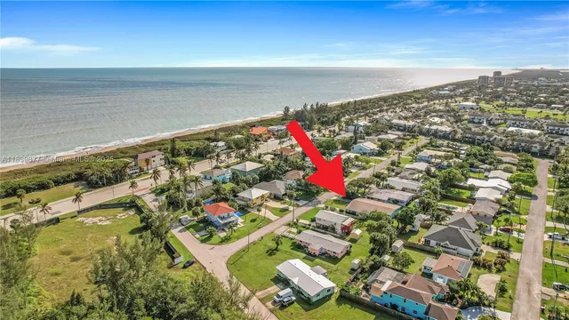 $3,200 | 1115 Hernando Street, Unit B, Fort Pierce, FL 34949