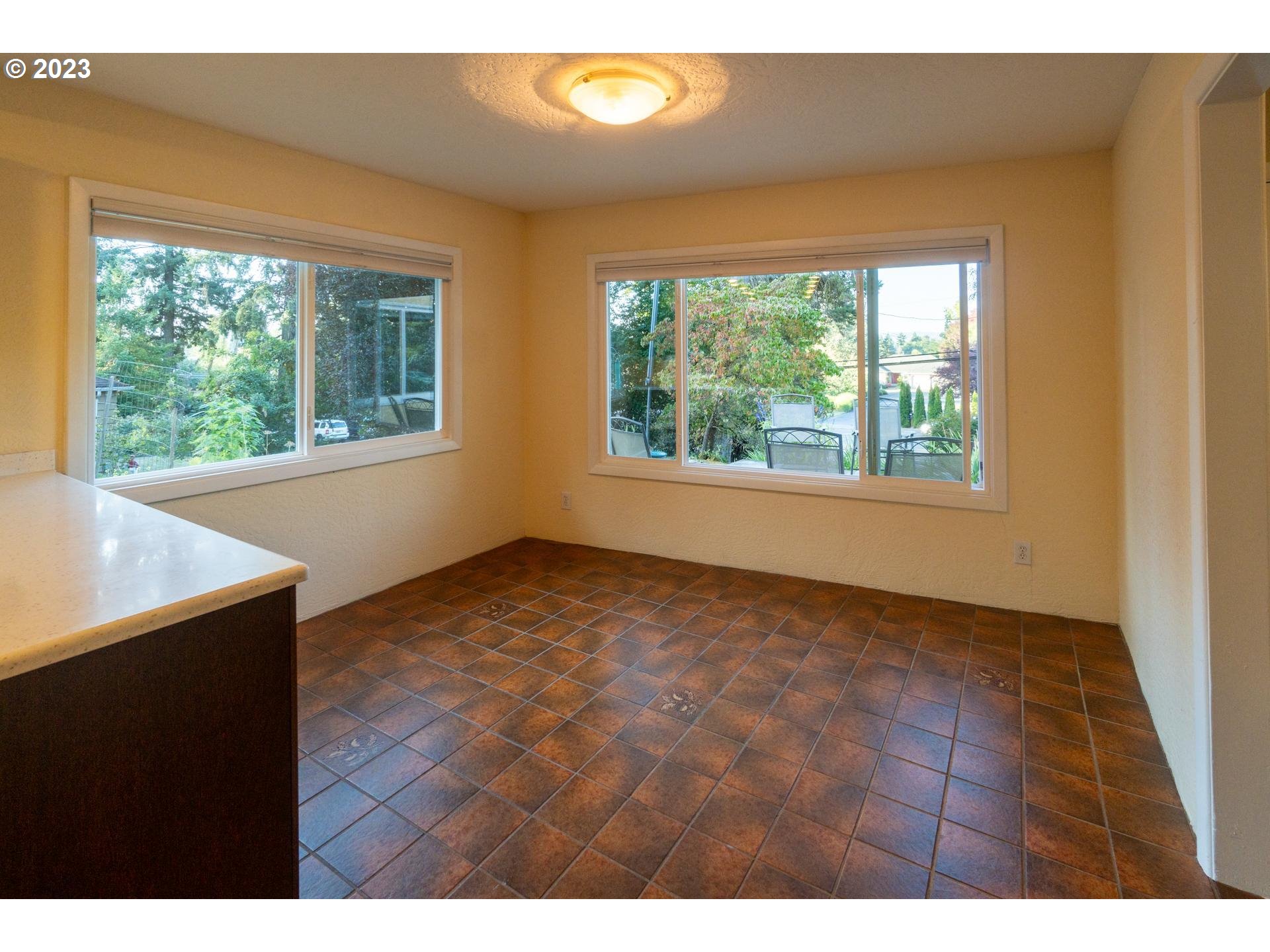 3226 Pacific Way Longview, WA 98632 - Photo 16 of 32 Gallery Image 16
