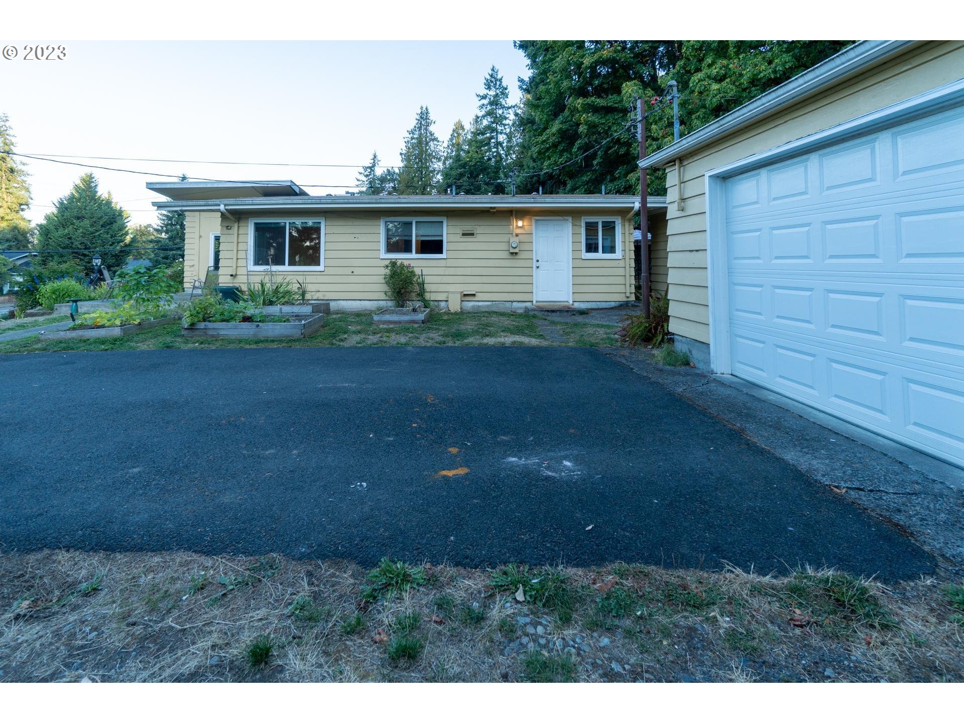 3226 Pacific Way Longview, WA 98632 - Photo 4 of 32 Gallery Image 4