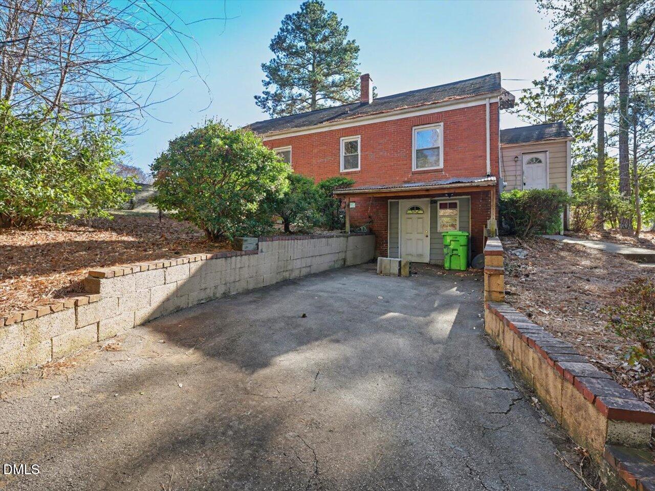 1901 New Bern Avenue Raleigh, NC 27610 - Photo 37 of 41 41-041-1901NewBernAve-20260116