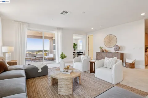 $2,599,000 | 5 Stirling Way, Hayward, CA 94542