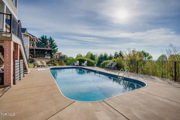 $900,000 | 280 Alpine Trail, Kingsport, TN 37663