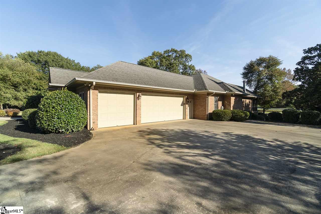 409 Inverness Way Easley, SC 29642 - Photo 2 of 36 Gallery Image 2