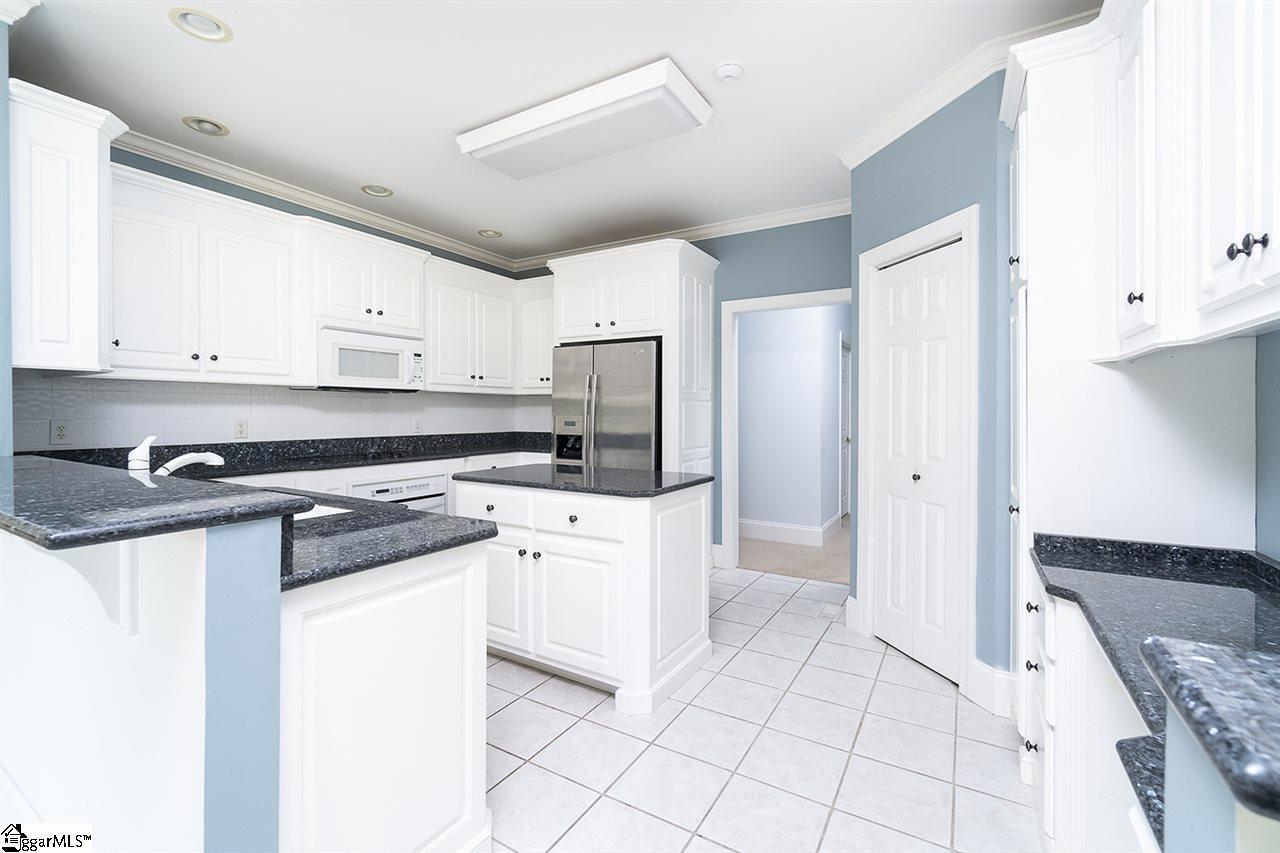 409 Inverness Way Easley, SC 29642 - Photo 15 of 36 Gallery Image 15