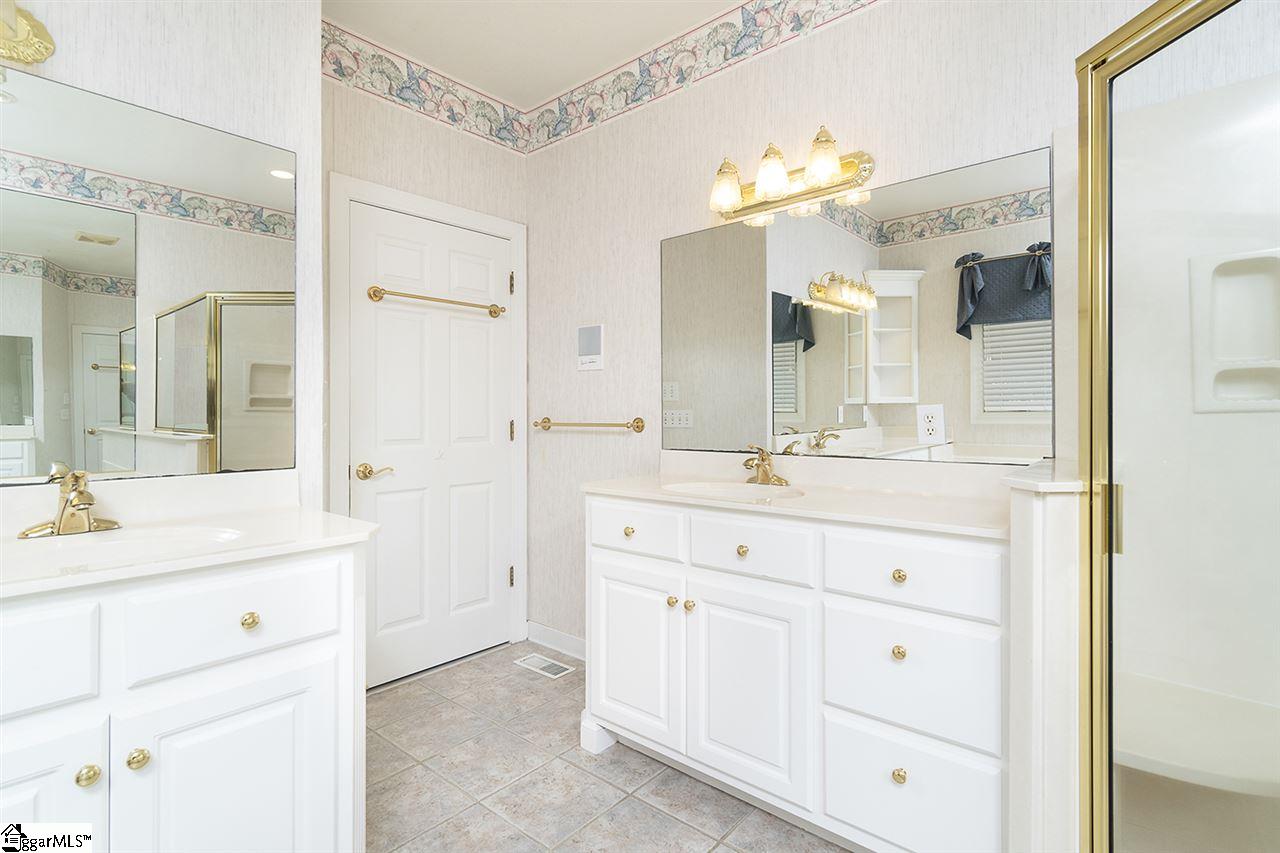 409 Inverness Way Easley, SC 29642 - Photo 25 of 36 Gallery Image 25