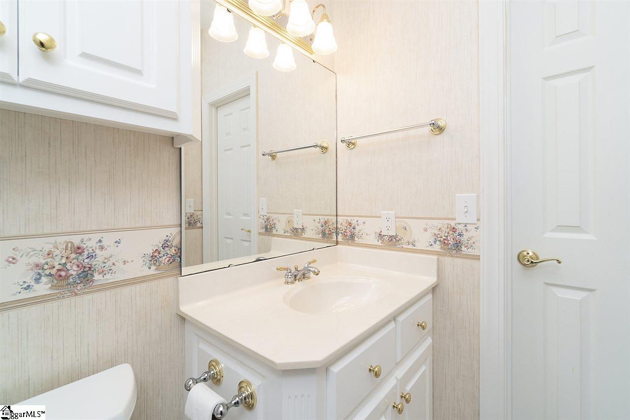 409 Inverness Way Easley, SC 29642 - Photo 28 of 36 Gallery Image 28