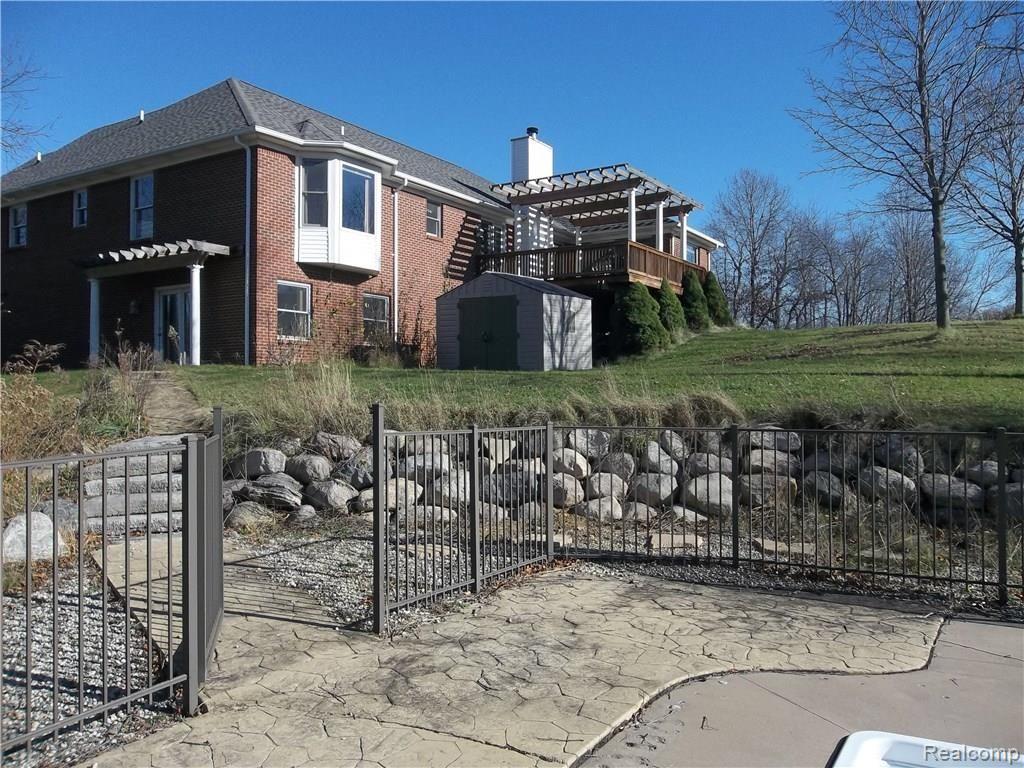 2873 Clarkston Road Oakland, MI 48363 - Photo 23 of 90 Rear Walkout Basement to Inground Pool