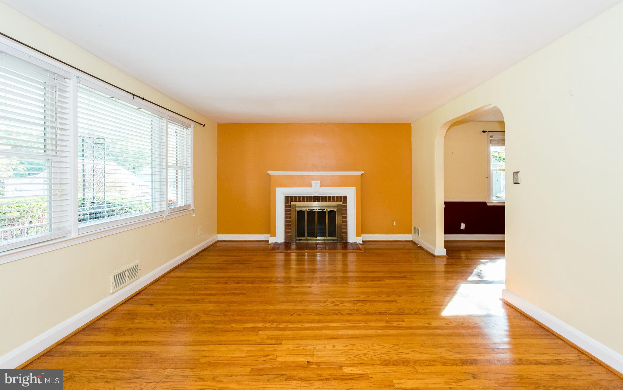 1933 Old Frederick Road Catonsville, MD 21228 - Photo 2 of 30 Family Room