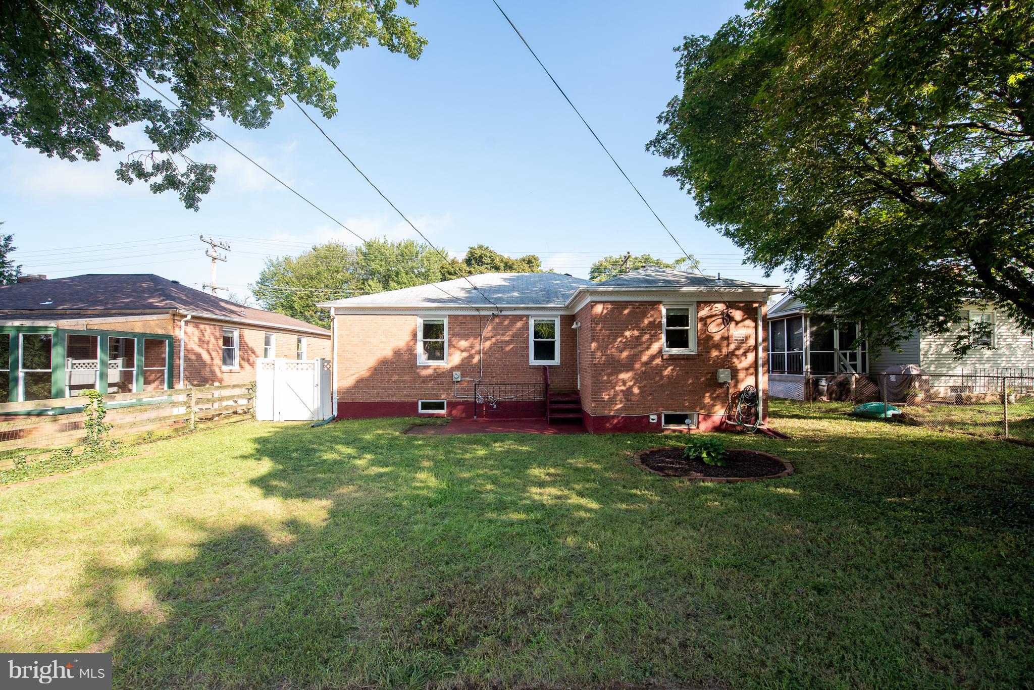 1933 Old Frederick Road Catonsville, MD 21228 - Photo 4 of 30 Exterior and Yard