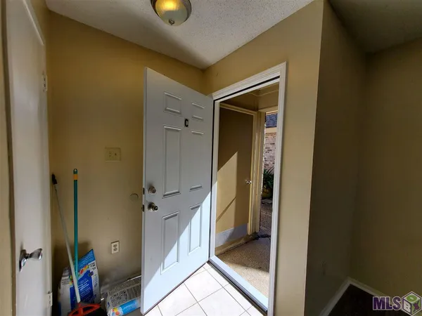 $1,350 | 5213 Blair Lane, Unit C, Baton Rouge, LA 70809