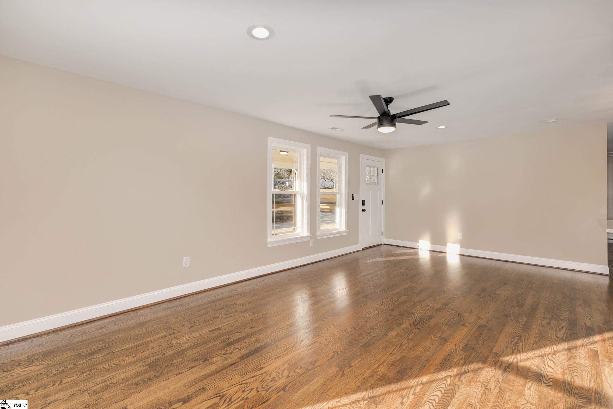 643 Enoree Road Travelers Rest, SC 29690 - Photo 4 of 36 Gallery Image 4
