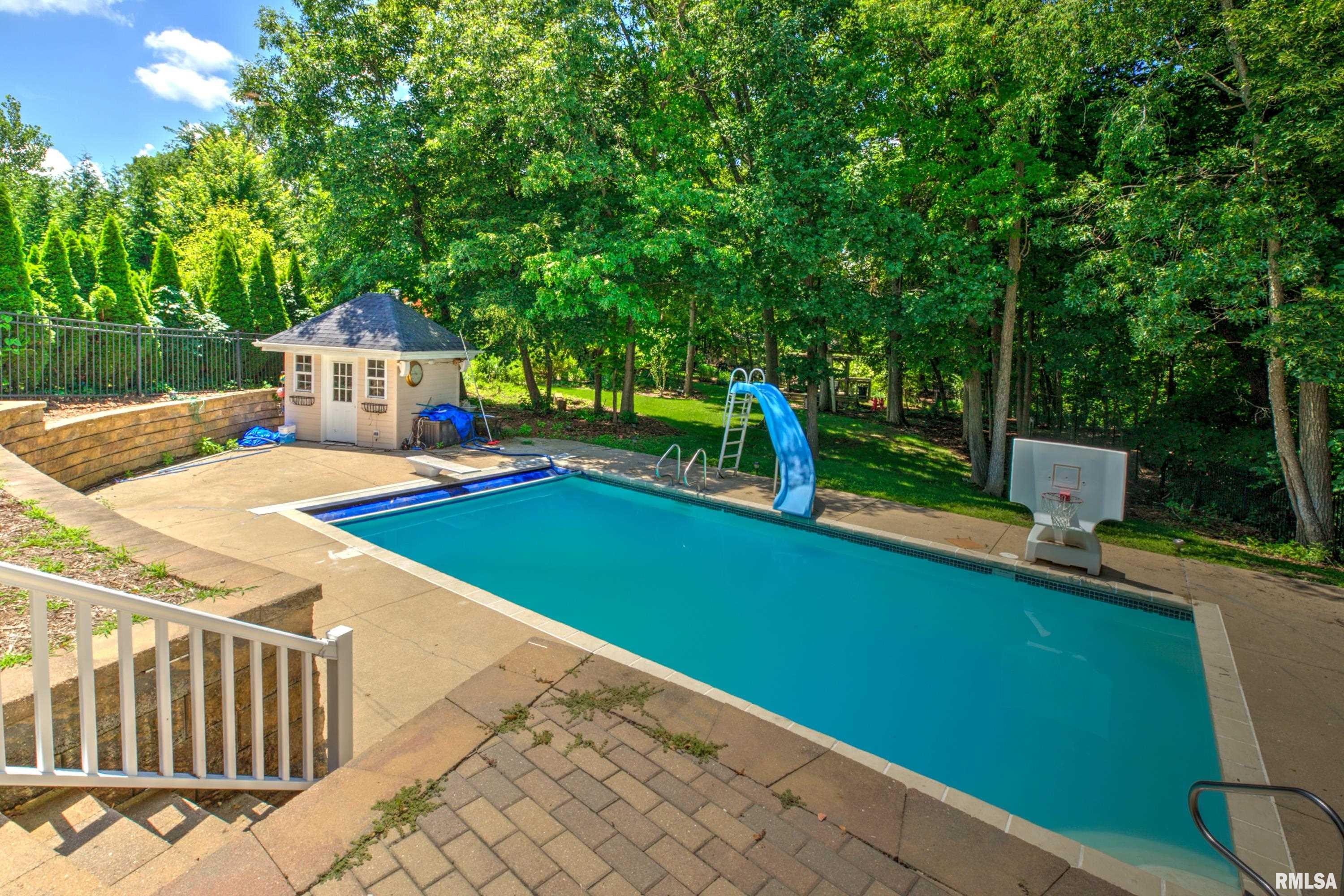 2929 Windpointe Drive Peoria, IL 61614 - Photo 7 of 100