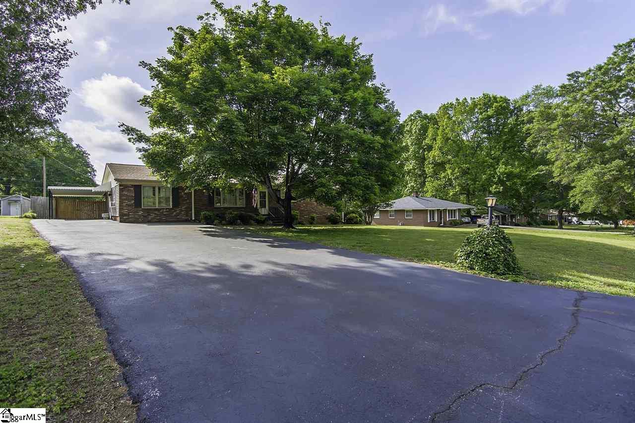 215 Granger Road Spartanburg, SC 29306 - Photo 3 of 34 Gallery Image 3