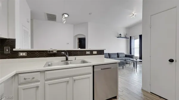 $280,000 | 5940 High Steed Street, Unit 101, Henderson, NV 89011