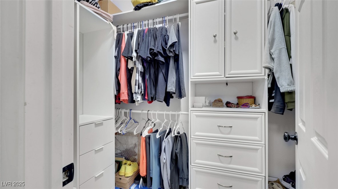 5940 High Steed Street, Unit 101 Henderson, NV 89011 - Photo 21 of 30 View of walk in closet
