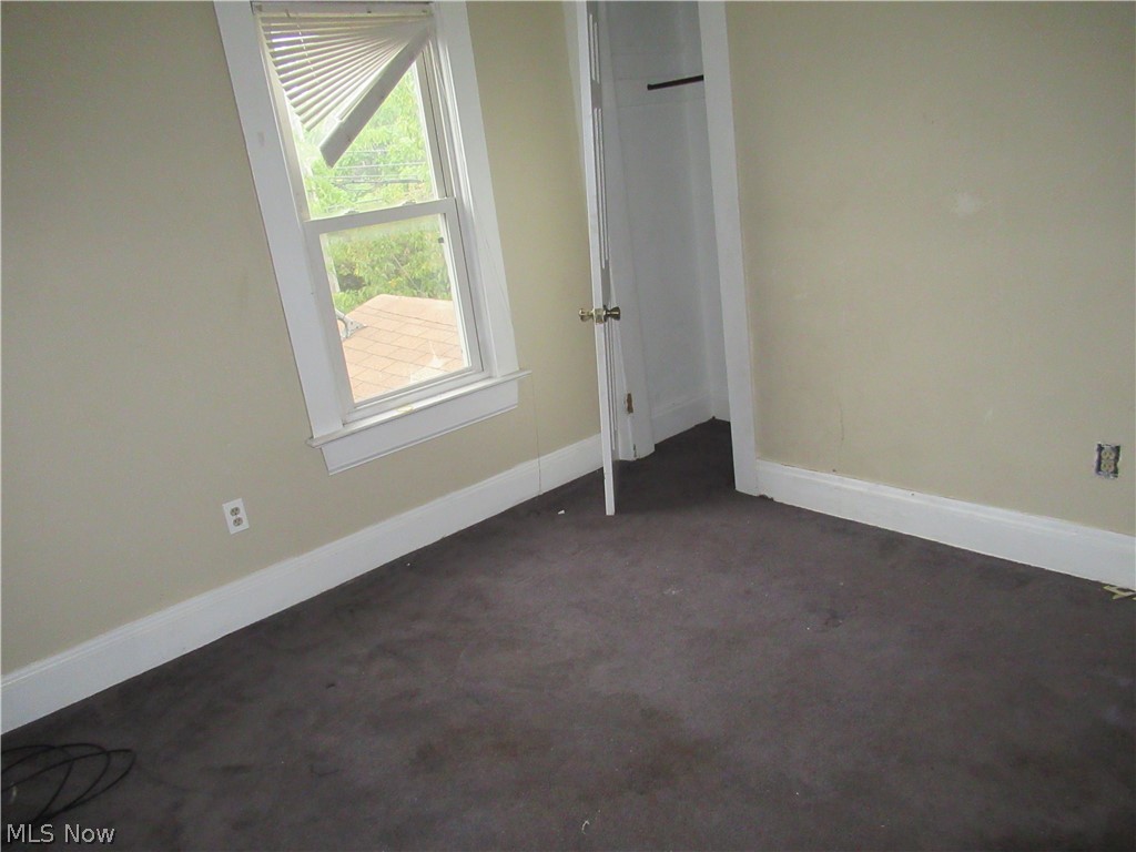 839 London Road Cleveland, OH 44110 - Photo 30 of 35