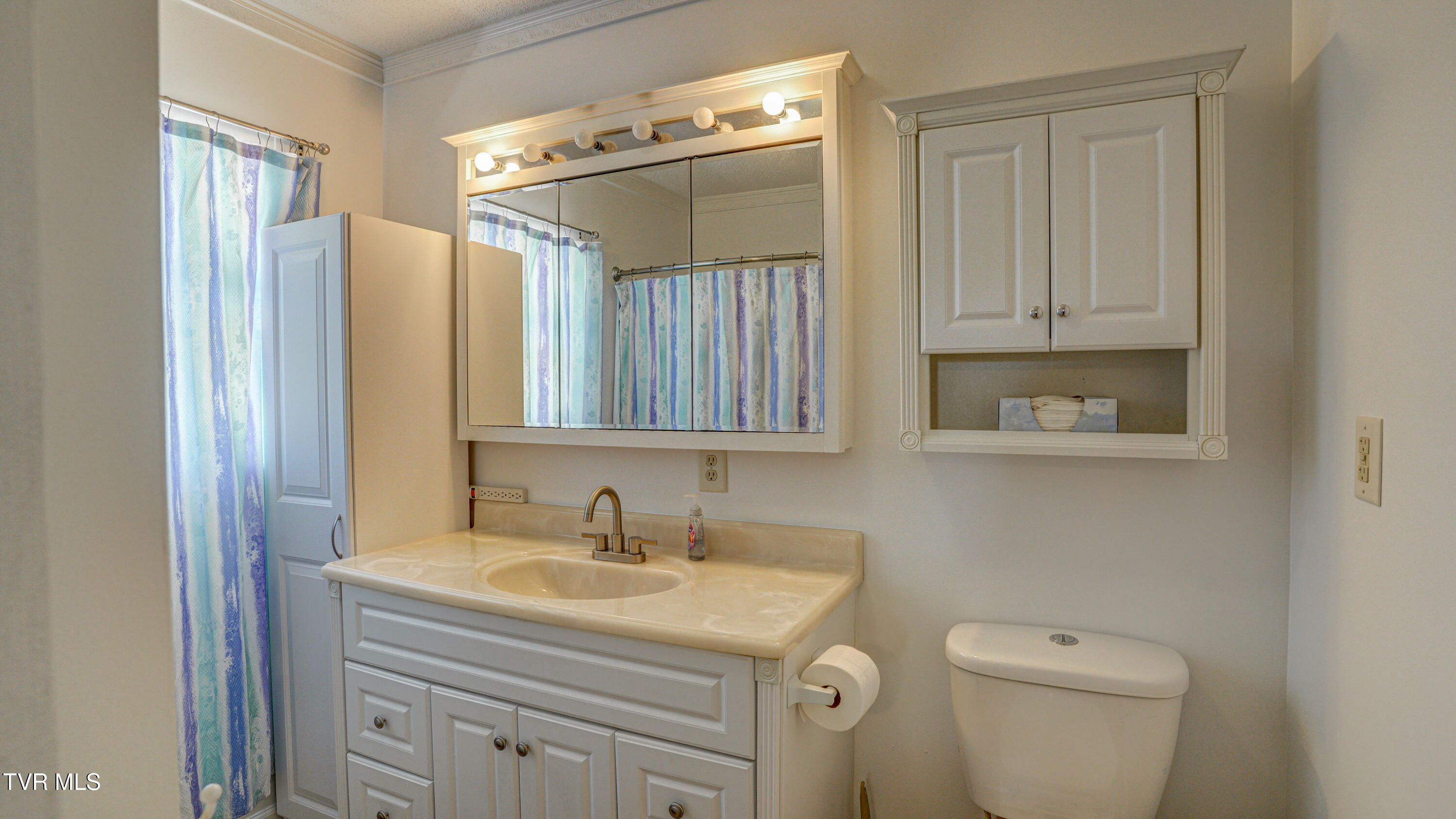 411 Culver Road Limestone, TN 37681 - Photo 31 of 58 Primary Bathroom
