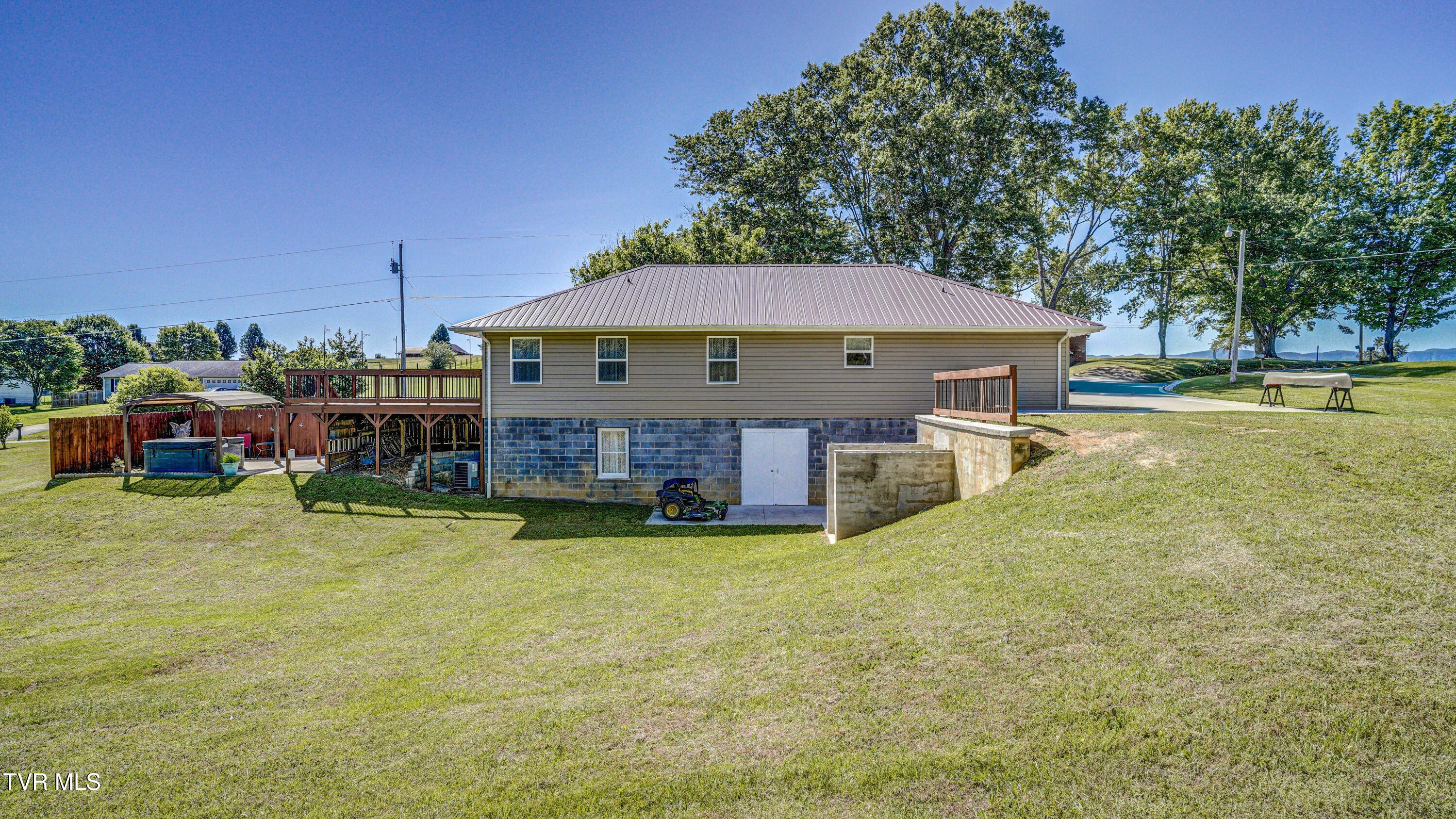 411 Culver Road Limestone, TN 37681 - Photo 7 of 58 Back of house