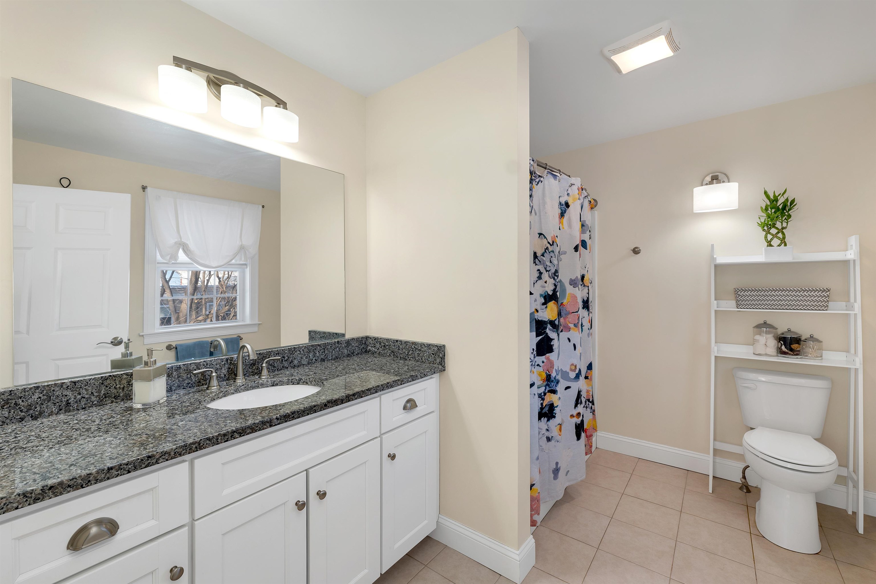 14 Highland Street Exeter, NH 03833 - Photo 16 of 44