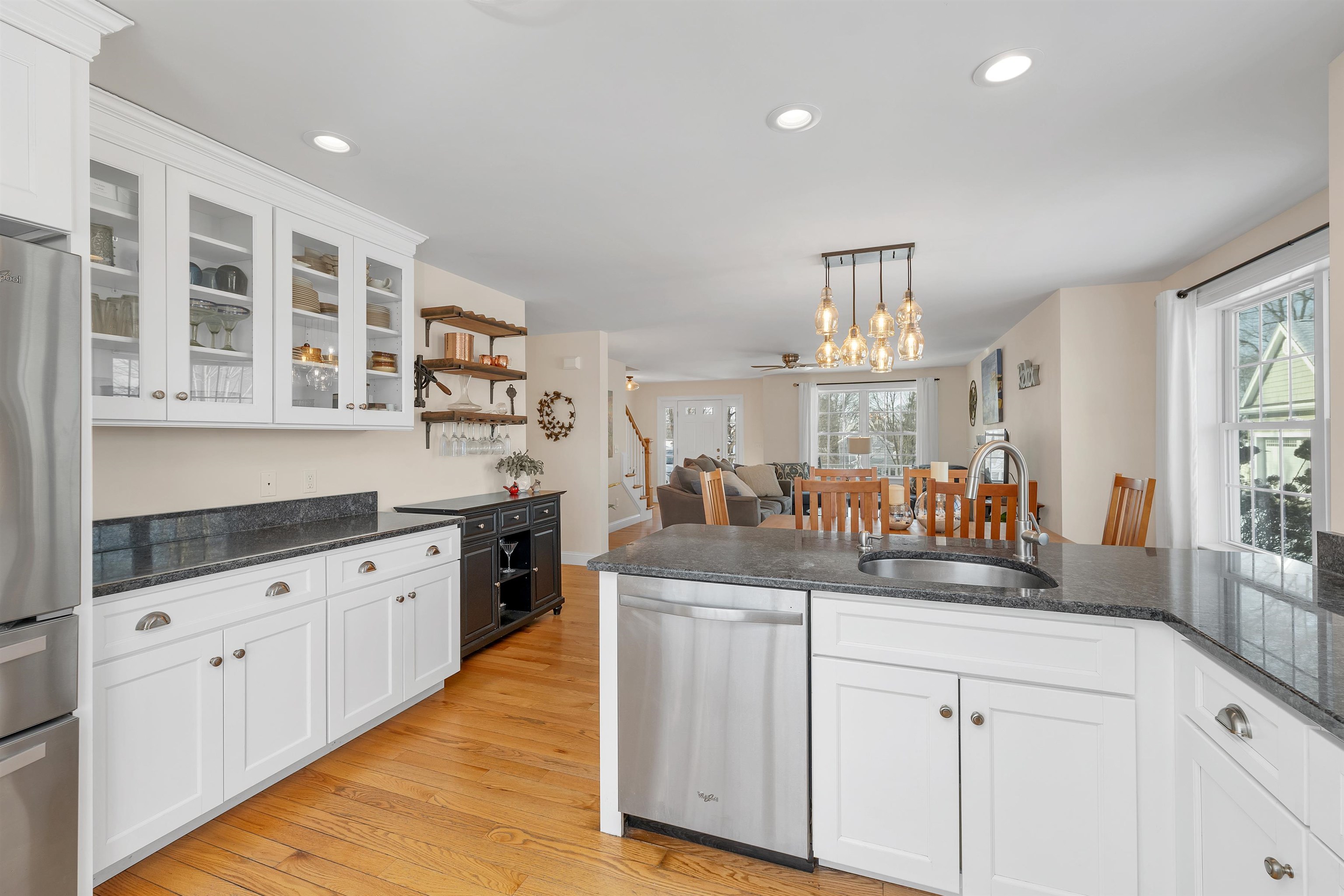 14 Highland Street Exeter, NH 03833 - Photo 4 of 44