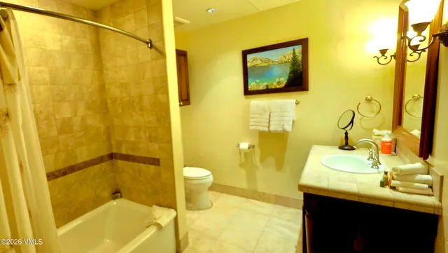 $1,275,000 | 38390 Highway 6, Unit 207, Avon, CO 81620