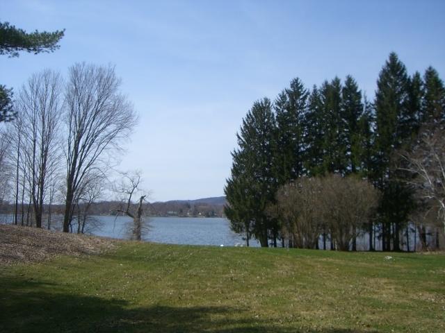 1136-71 Barker Road, Unit 71 Pittsfield, MA 01201 - Photo 24 of 28 71 south pond 027