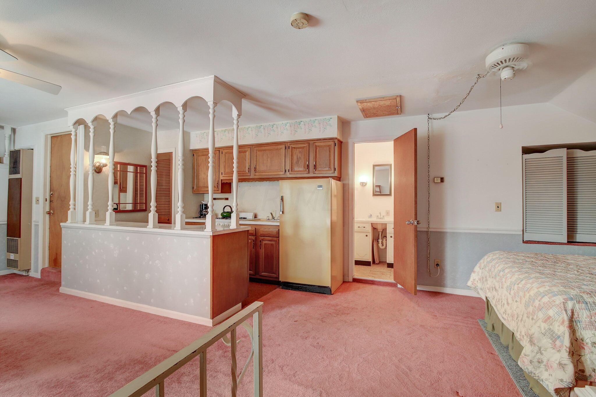 45555 North Ridge Road Amherst, OH 44001 - Photo 19 of 36 Studio apartment