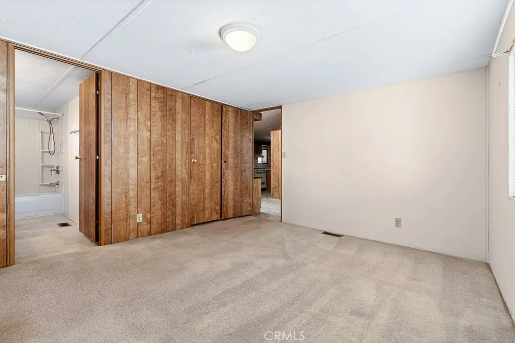 1700 South State Street, Unit 76 Hemet, CA 92543 - Photo 25 of 36 a view of an empty room