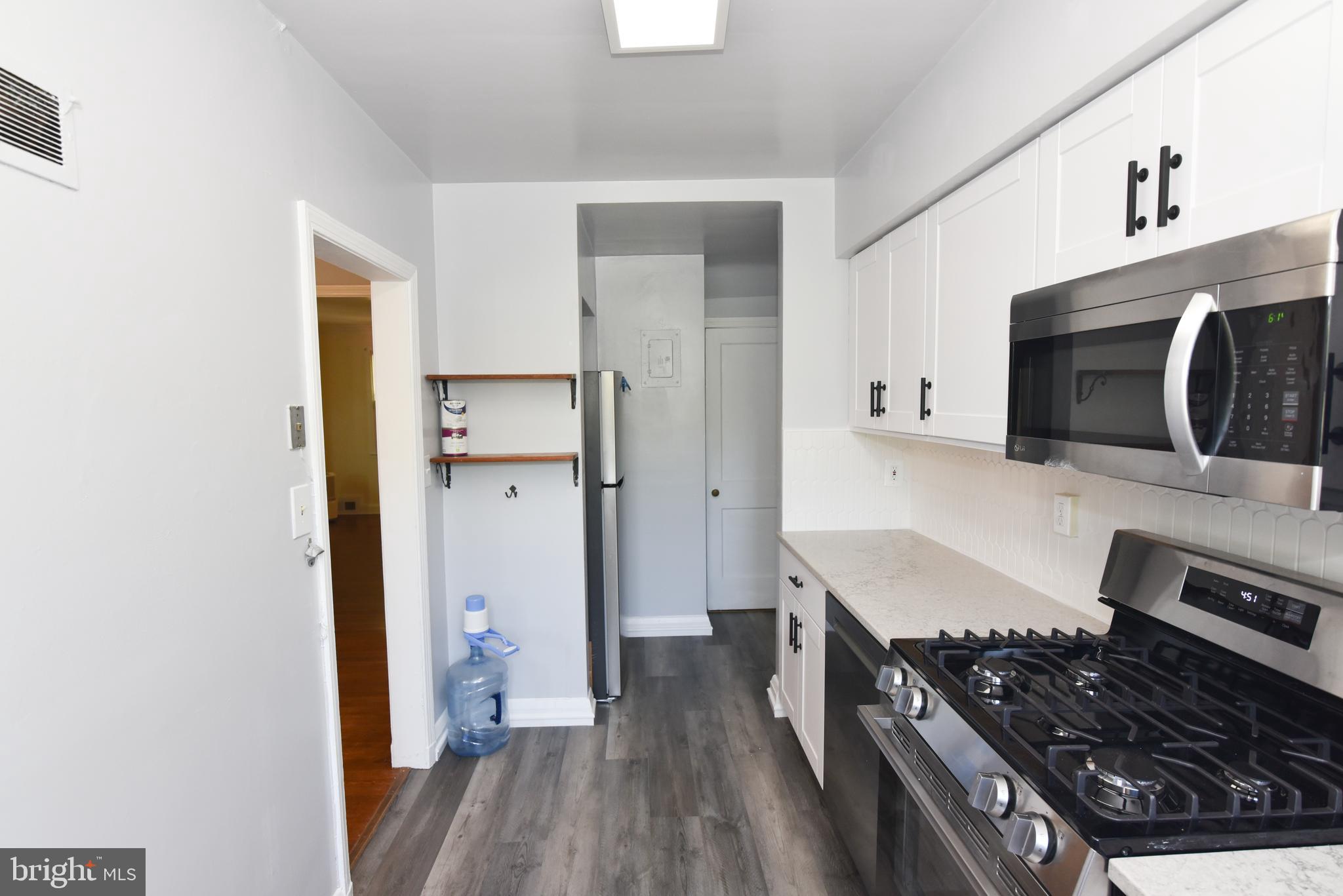 4208 Westview Road Baltimore, MD 21218 - Photo 9 of 43