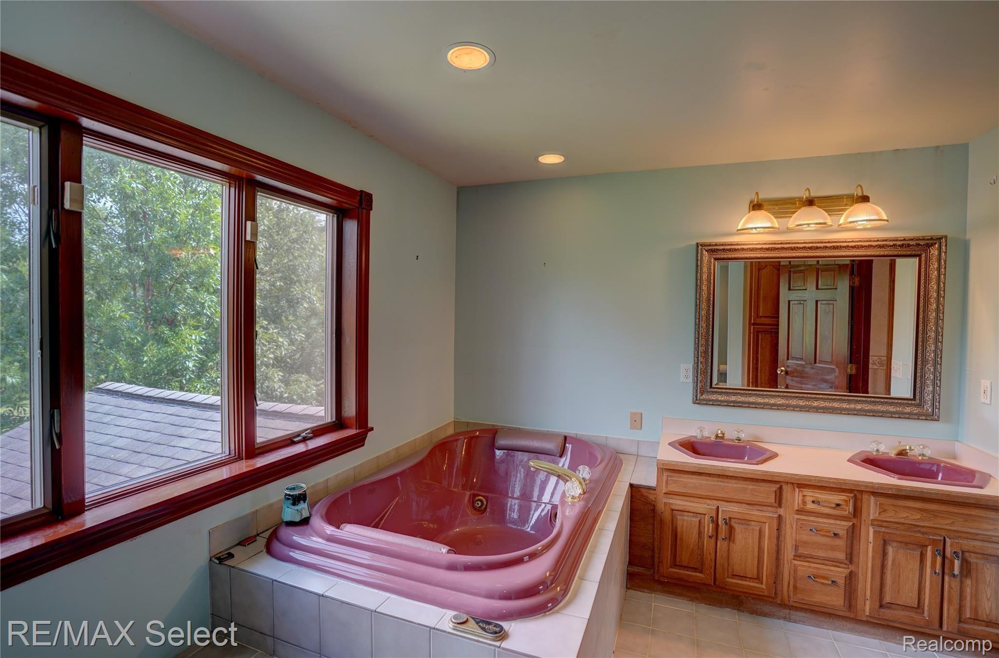 3816 Davison Road Lapeer, MI 48446 - Photo 38 of 46 3816 Davison Rd 076.jpg
