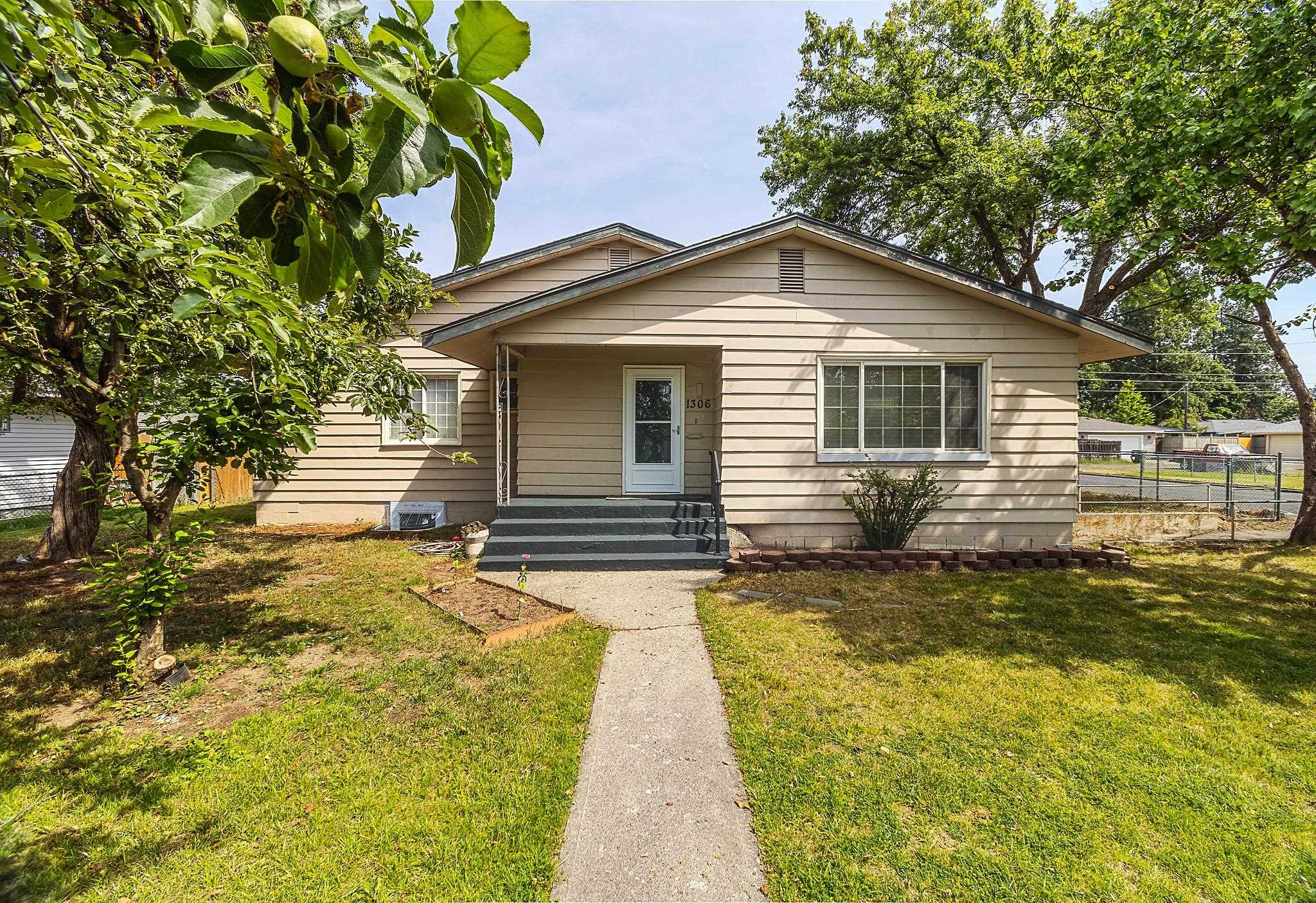 1306 West Joseph Avenue Spokane, WA 99205 - Photo 1 of 38 Gallery Image 1