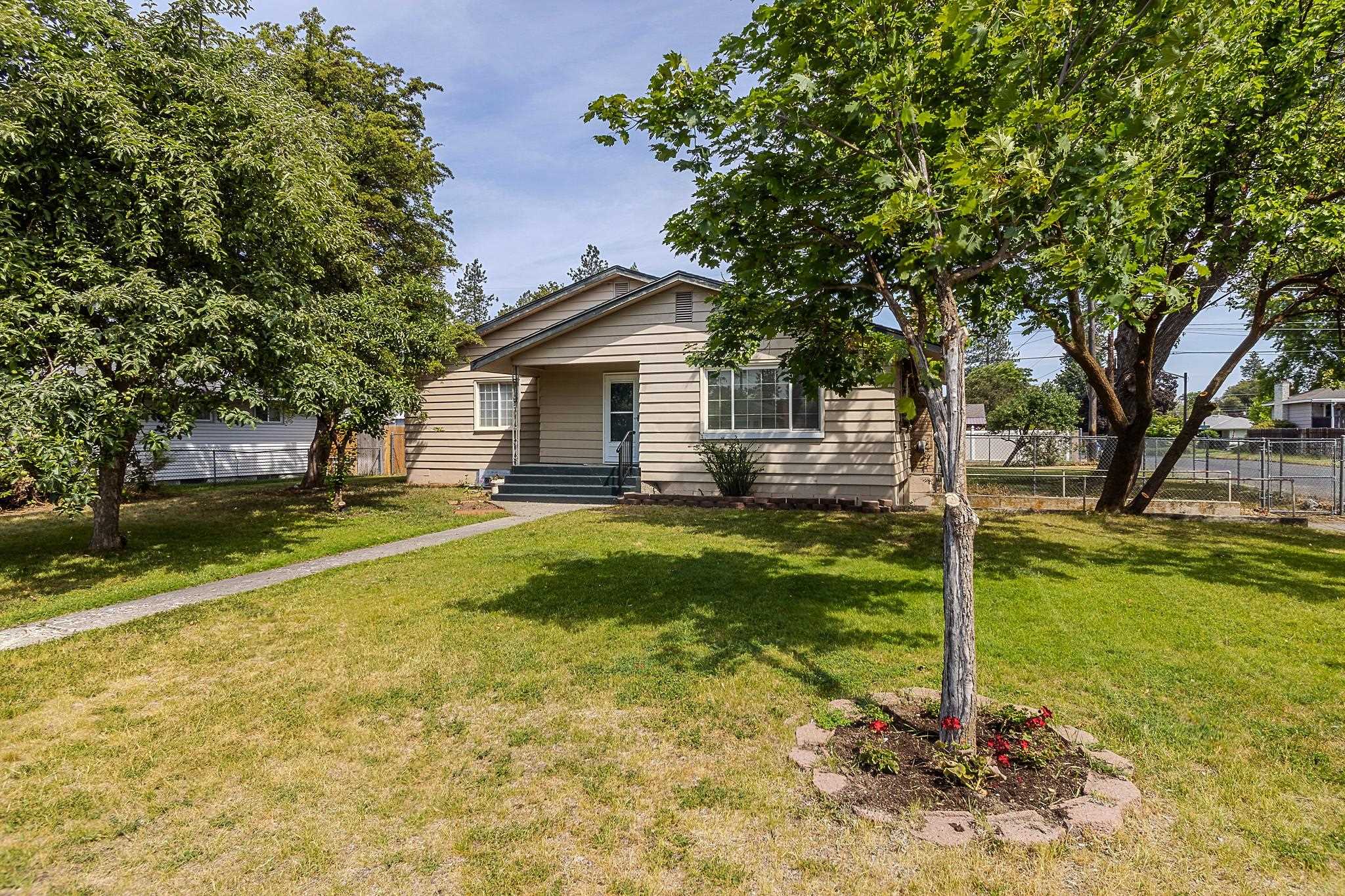 1306 West Joseph Avenue Spokane, WA 99205 - Photo 2 of 38 Gallery Image 2