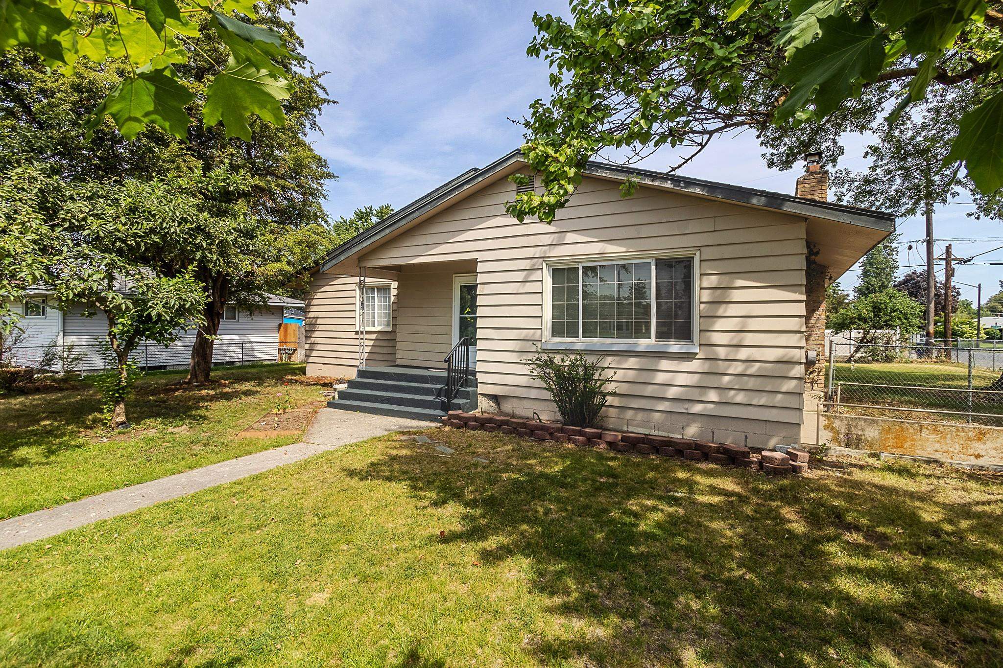 1306 West Joseph Avenue Spokane, WA 99205 - Photo 4 of 38 Gallery Image 4
