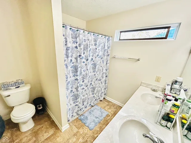 $265,000 | 2425 Bristol Drive, Franklin, IN 46131