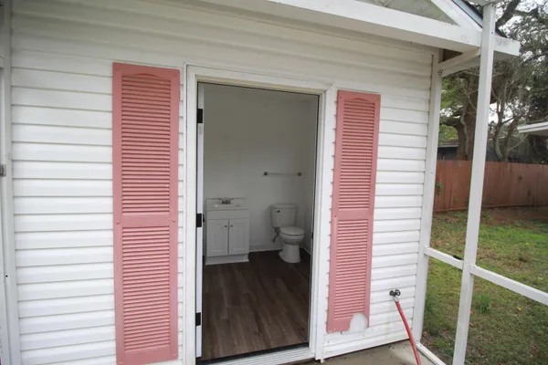 a bathroom with a toilet