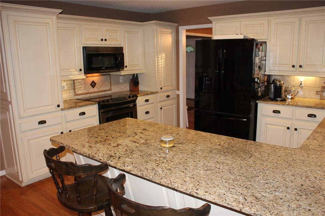 1205 Greenacres Anderson, SC 29621 - Photo 9 of 39 Gallery Image 9
