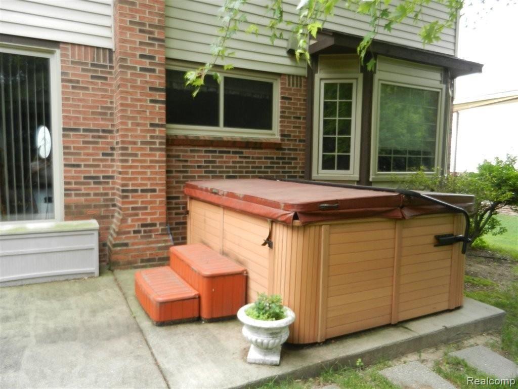 741 Baker Street Rochester, MI 48307 - Photo 13 of 14 Hot Tub Stays