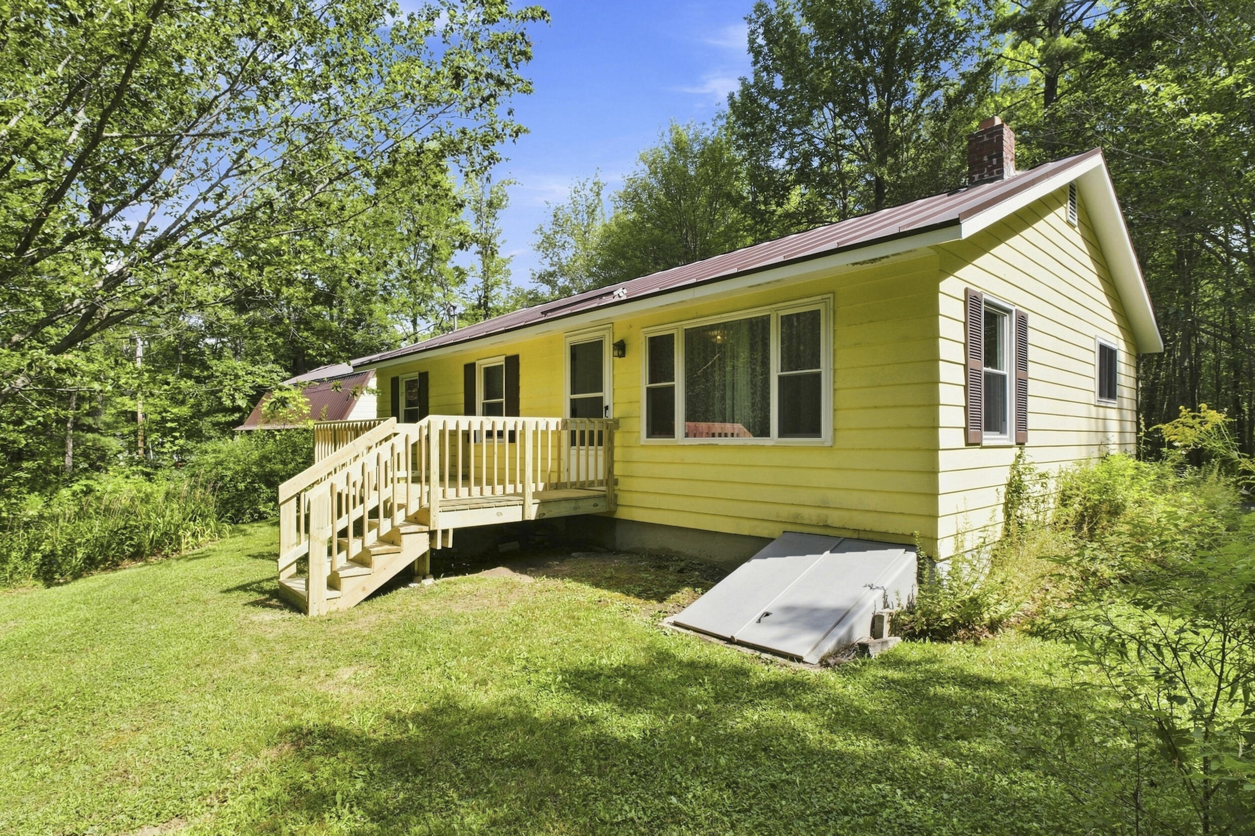 174 Davis Road Fairfield, ME 04937 - Photo 11 of 47 174_davis_rd-exterior-14