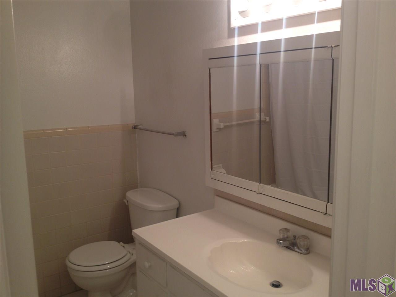 10320 Ridgely Drive Baton Rouge, LA 70809 - Photo 12 of 22
