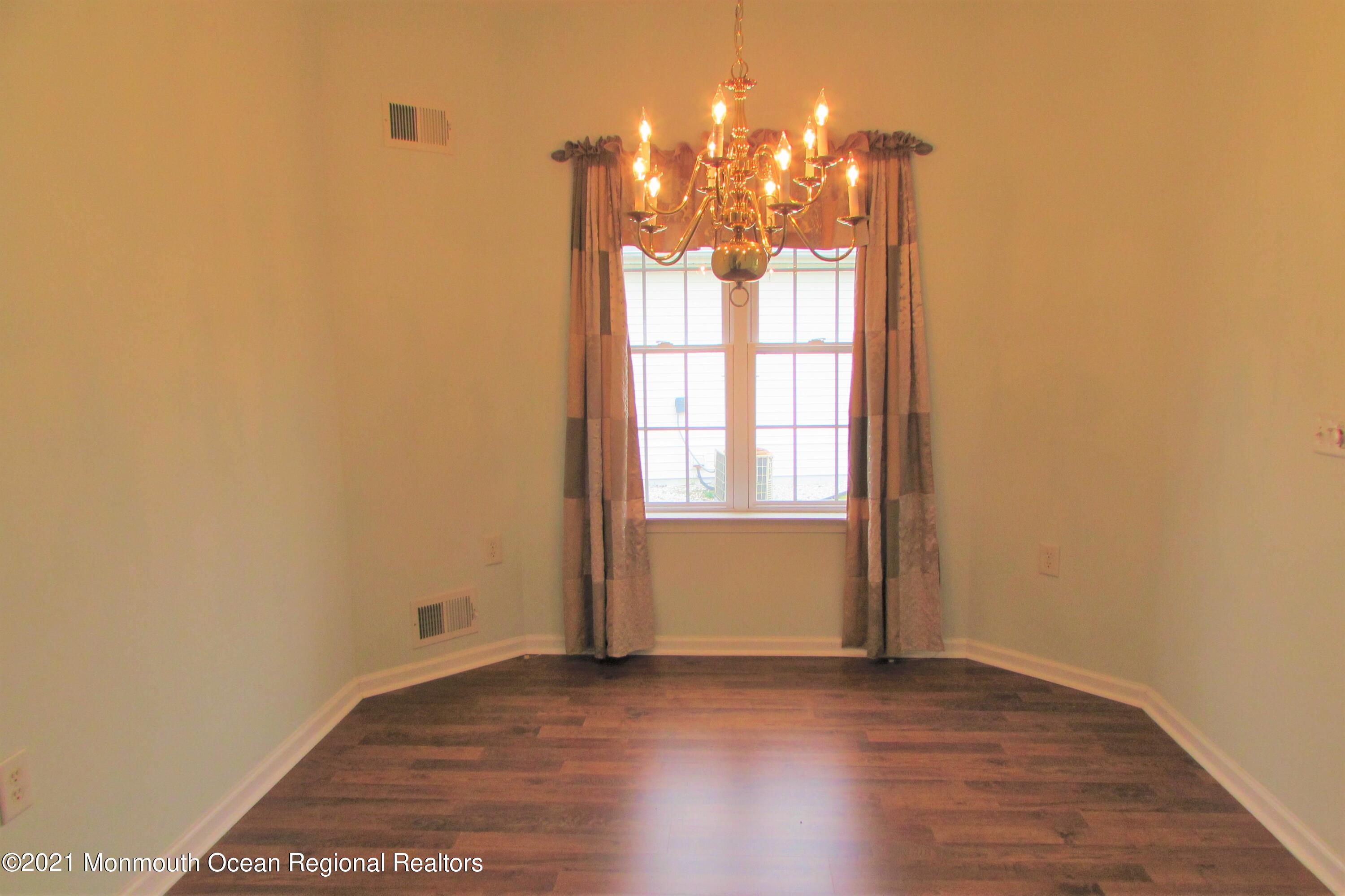 35 Pancoast Road Waretown, NJ 08758 - Photo 10 of 30 IMG_3403 (2)