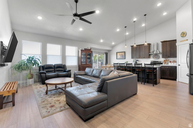 72 West Parkside Loop Elk Ridge, UT 84651 - Photo 4 of 32 Gallery Image 4
