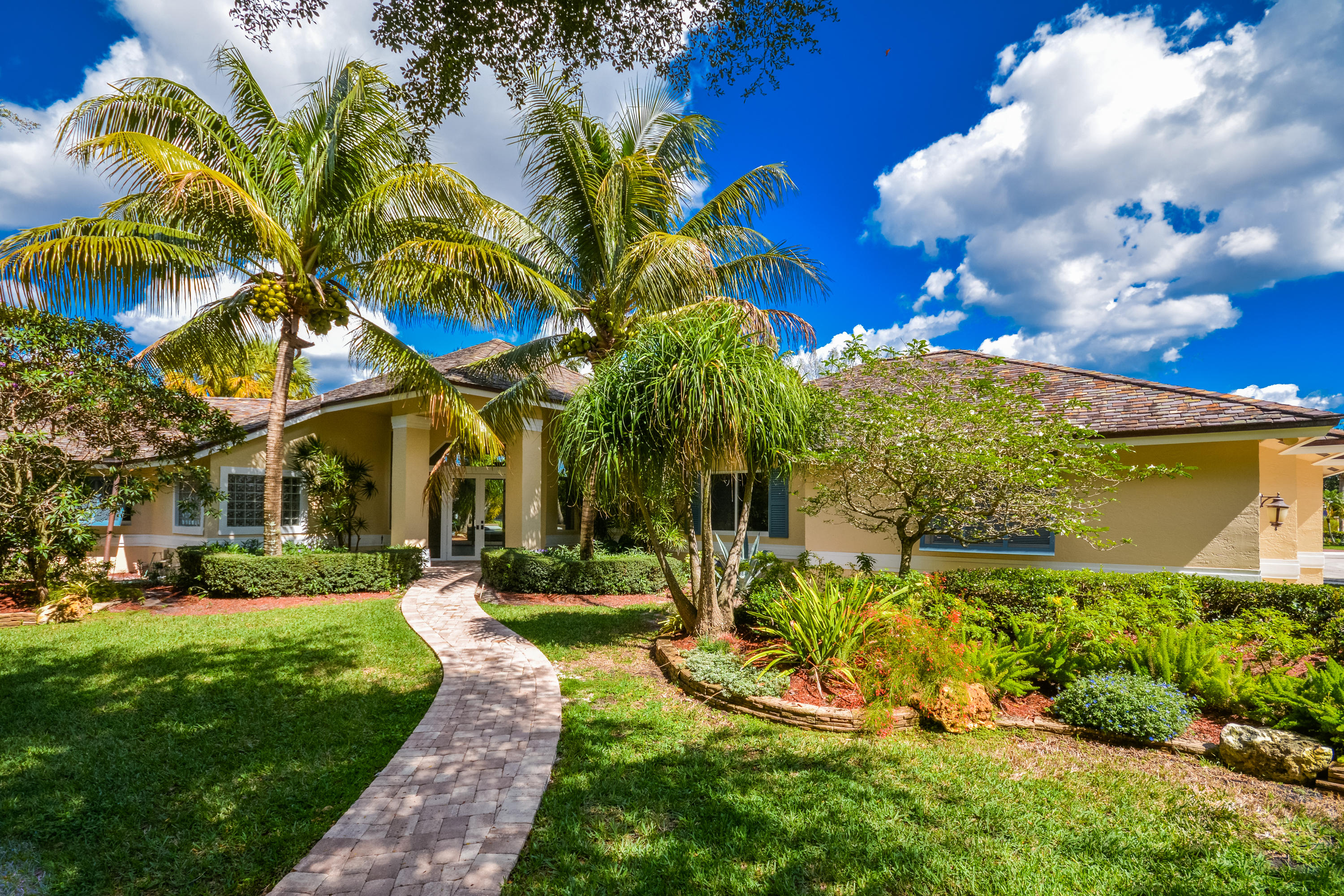 1970 Parkside Circle South Boca Raton, FL 33486 - Photo 1 of 42 1970 SW 22nd Avenue Cir_Heidi Berk_27