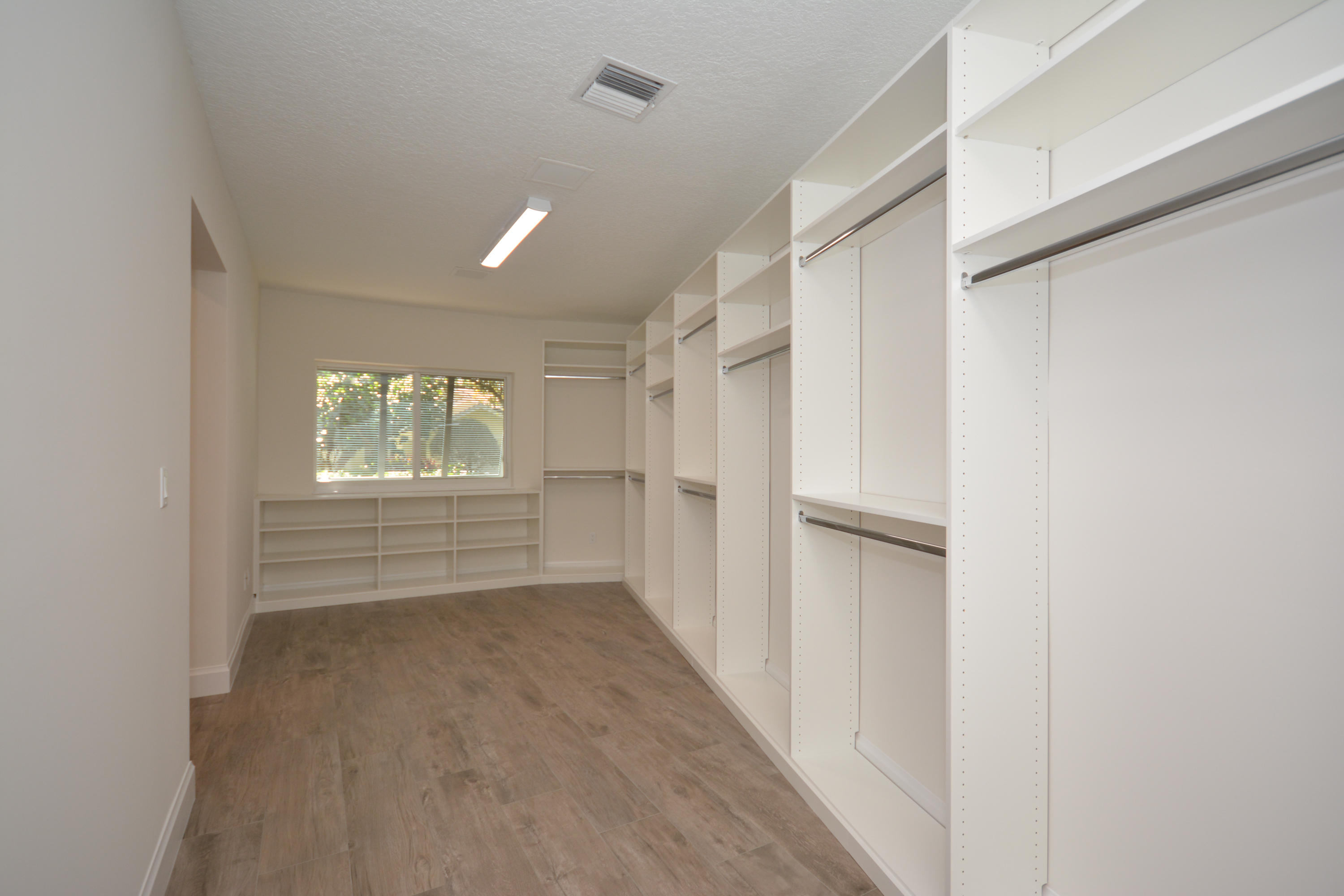 1970 Parkside Circle South Boca Raton, FL 33486 - Photo 11 of 42 1970 SW 22nd Avenue Cir_Heidi Berk_54