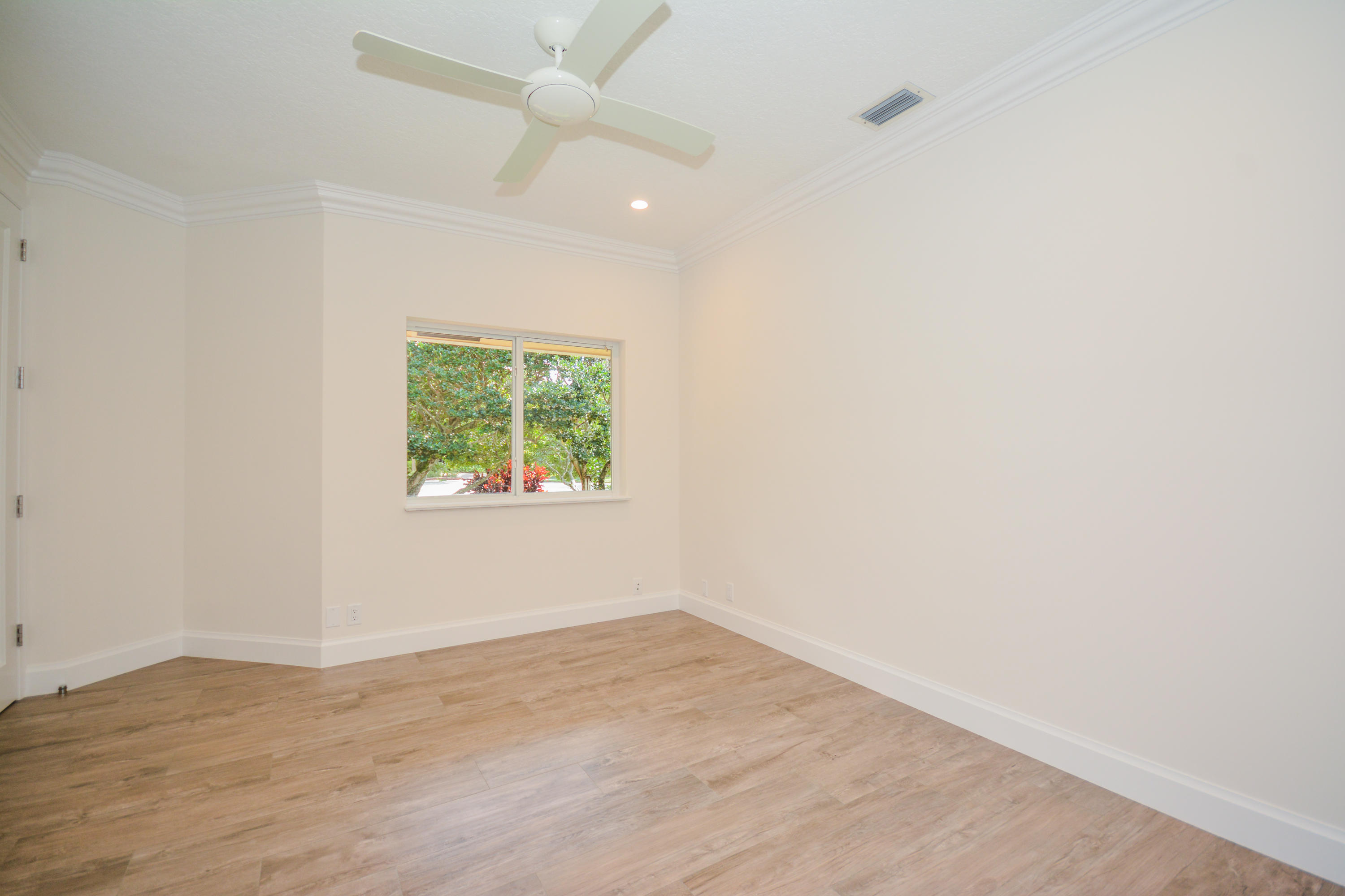 1970 Parkside Circle South Boca Raton, FL 33486 - Photo 29 of 42 1970 SW 22nd Avenue Cir_Heidi Berk_37