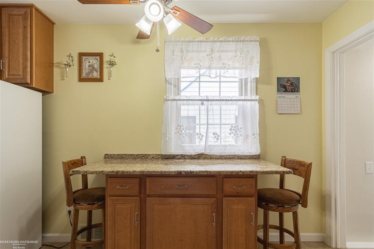 538 Roth Boulevard Clawson, MI 48017 - Photo 11 of 25 Kitchen