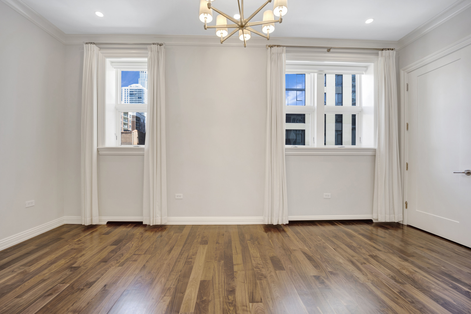 105 West Chestnut Street Chicago, IL 60610 - Photo 24 of 33